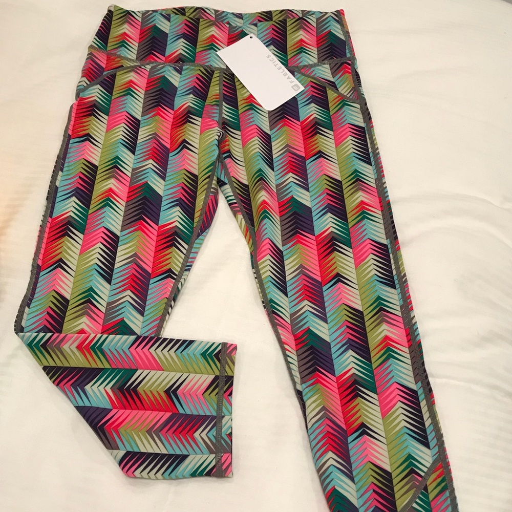NEVER WORN Fabletics lima capri workout pants
